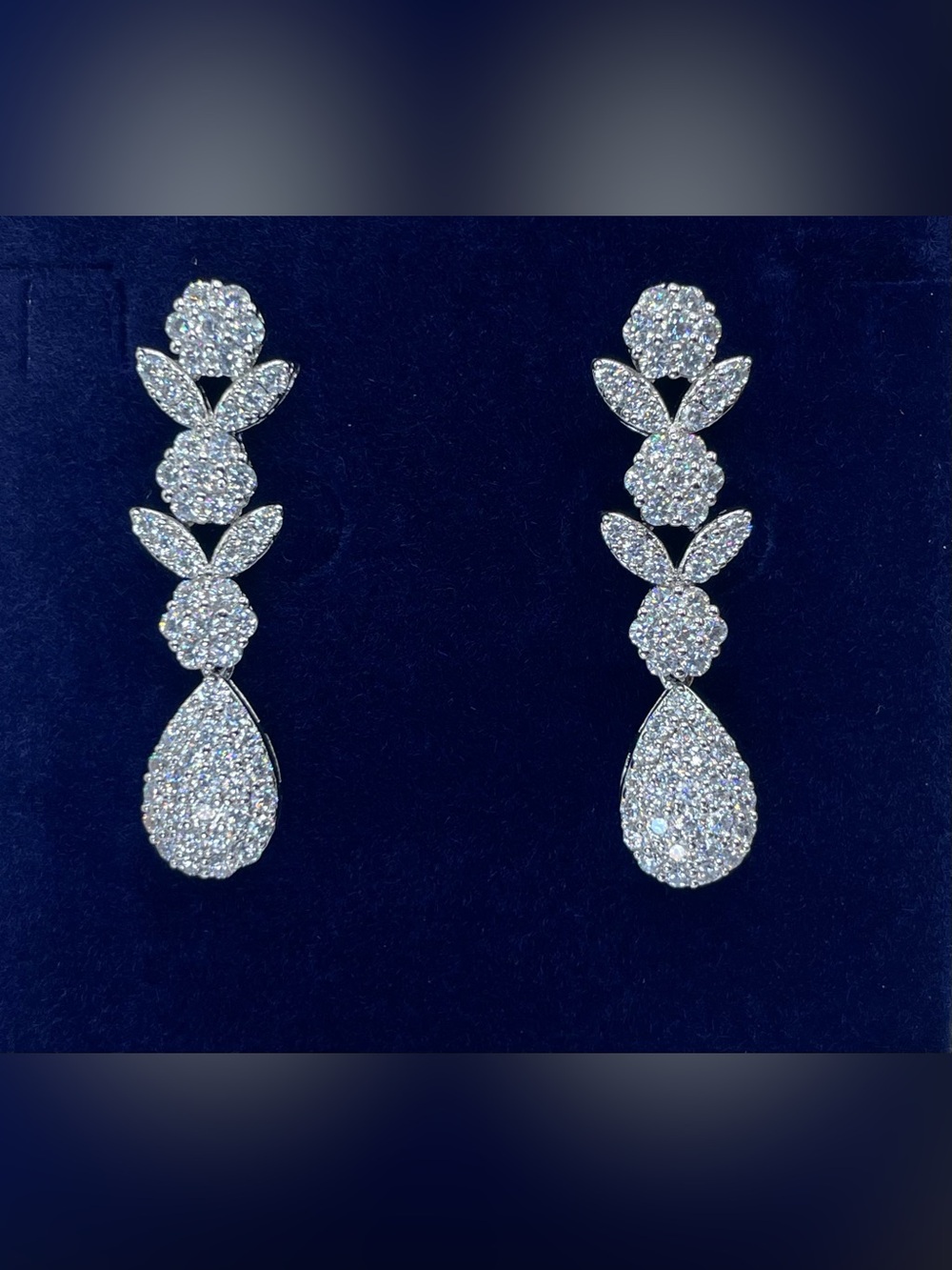 Swarovski Crystal Elements White Crystal Elegant Evening Dangle Drop Earrings